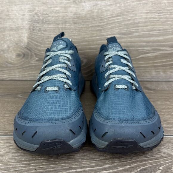 Altra Blue Athletic Shoes - Picture 2 of 12